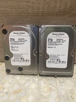 Discos Duros (2 Y 3TB)  WesternDigital para piezas