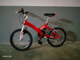 Bicicleta Infantil Roja (5-8 años)