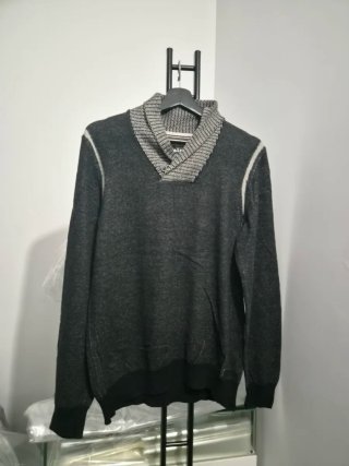 Jersey Gris con Cuello Solapa