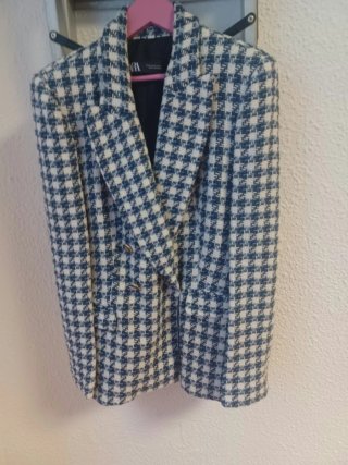 Chaqueta Zara cuadros azul y blanco