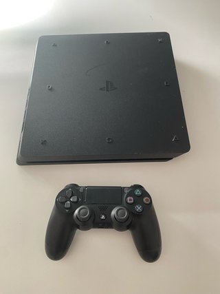 Consola PlayStation 4 (PS4) con mando