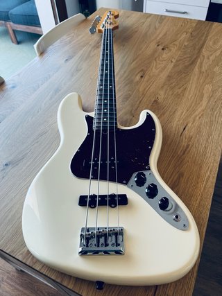 Bajo Fender Jazz Bass American Professional II