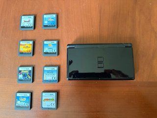 Nintendo DS Negra + 8 Juegos
