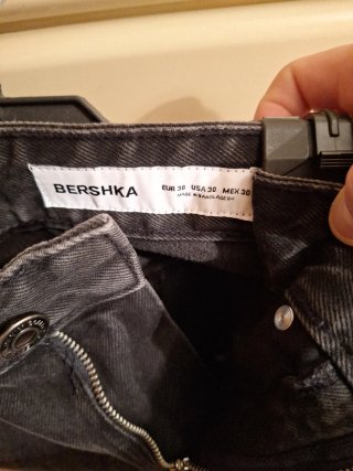 Bermudas vaqueras Bershka negras rotas