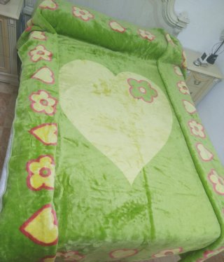 Manta suave para cama dé 150cm y de 135con caída.
