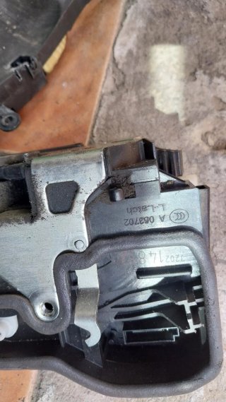 Cerradura Trasera Derecha BMW E90