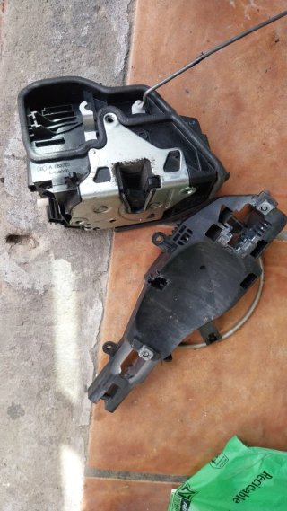 Cerradura Trasera Derecha BMW E90
