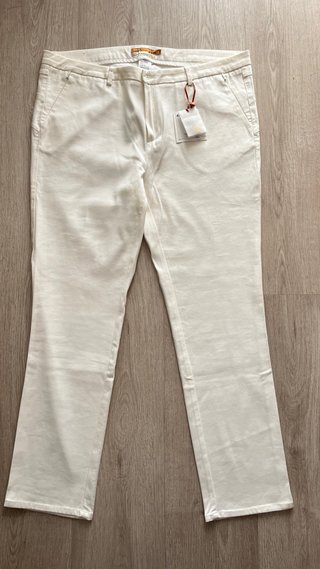 Chino blanco impecable - ¡Nuevo con etiquetas!