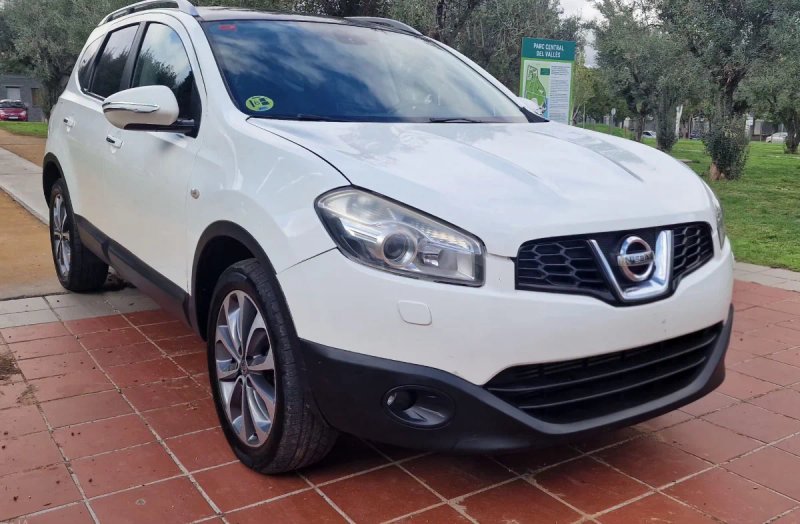 Nissan Qashqai +2 2.0 dCi Tekna Premium 4x4 A/T 18'' 2011