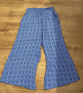 Pantalón veraniego estampado