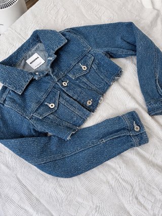 Chaqueta vaquera Bershka azul