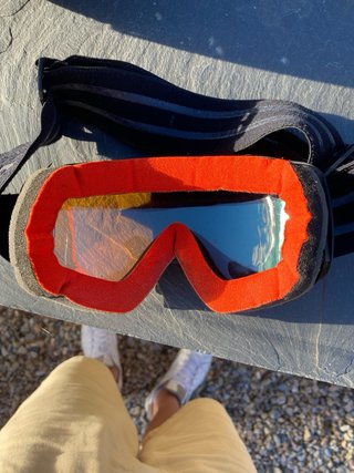 Casco Atomic con Gafas de Esquí