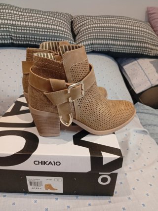 Botines Chika10 Beige Talla  39