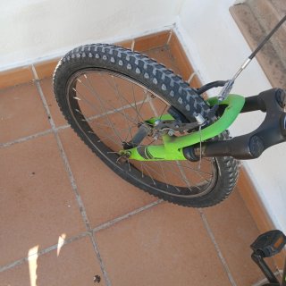 Bicicleta Infantil B'TWIN Negra y Verde