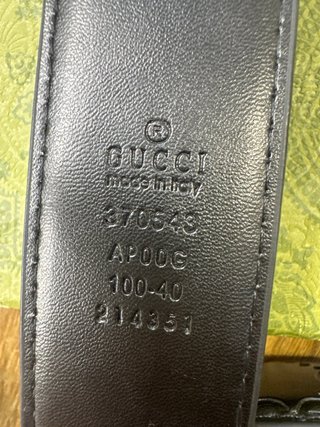 Cinturón Gucci Negro y Dorado Serpiente GG
