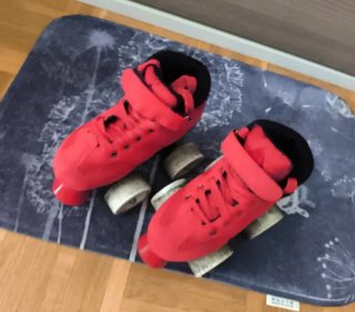 Patines de Hockey 4 Ruedas Rojos