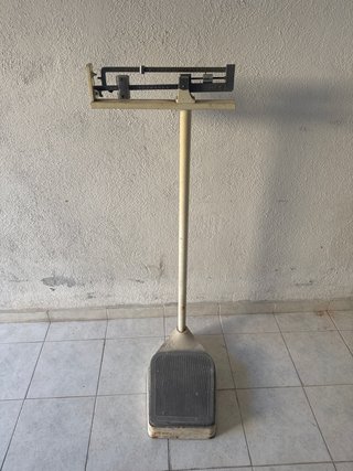 Báscula de Médico Antigua