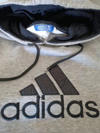 Sudadera Adidas Gris con Capucha