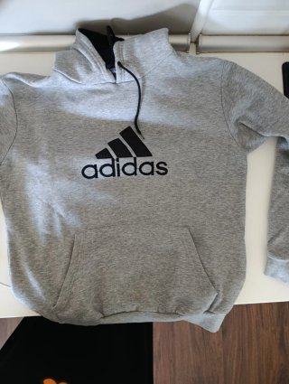 Sudadera Adidas Gris con Capucha