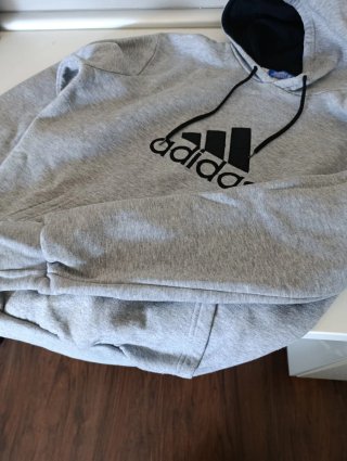 Sudadera Adidas Gris con Capucha