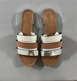 Sandalias Zara Tiras Marrón y Plata