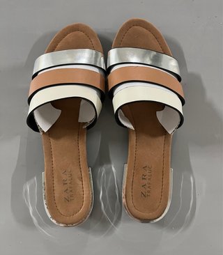 Sandalias Zara Tiras Marrón y Plata