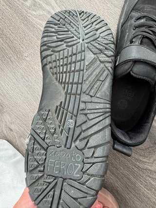 Zapatos Zapato Feroz Negros Talla 38 con velcro