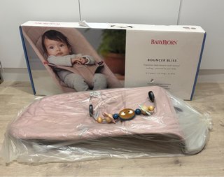 Hamaca BabyBjörn Bliss Rosa