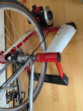 Bicicleta y rodillo Elite