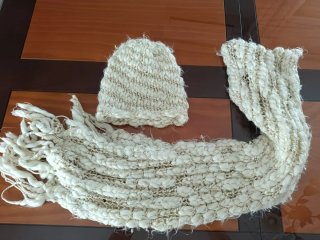 Gorro y bufanda de lana