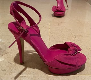 Zapato tacón plataforma magenta lazo