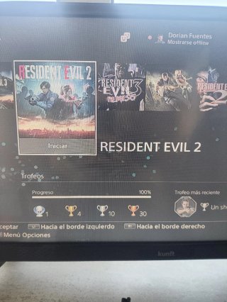 PlayStation 4 + Resident Evil Collection