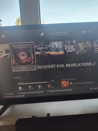 PlayStation 4 + Resident Evil Collection