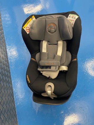 Silla de coche Cybex Sirona M2 i-Size con base