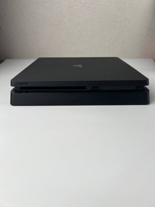 Playstation 4 Slim 1TB Nera - Software 11.02