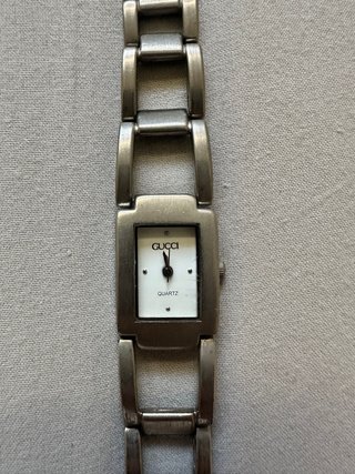 Reloj Gucci Plata