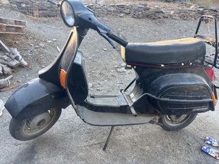 Vespa 125XL Scooter