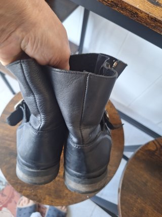 Botines Negros con Hebilla.Piel natural