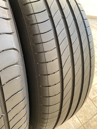Neumáticos 215/65 R17 MICHELIN