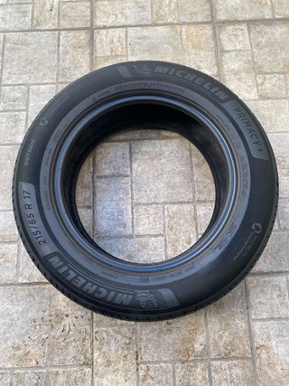 Neumáticos 215/65 R17 MICHELIN