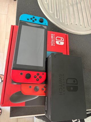 Nintendo Switch con caja o cambio por otra cosa