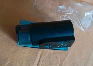 Distributore automatico cibo acquari Hidor