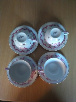 Conjunto tazas y platitos cerámica antiguos