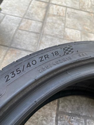 4 Neumáticos 235/40 R18 MICHELIN