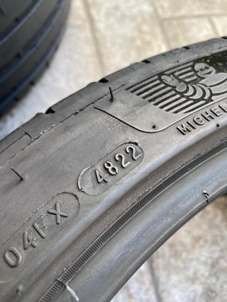4 Neumáticos 235/40 R18 MICHELIN