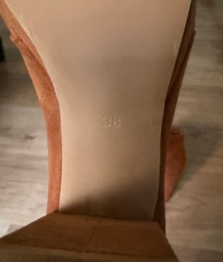 Botines de tacón con cordones marrones