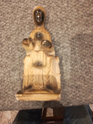 Figura Virgen de Montserrat 20cm