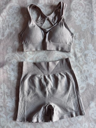 Conjunto Deportivo Beige