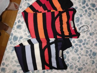 5 Jerseys de rayas multicolor, en muy buen estado,