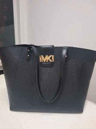 Borsa Michael Kors nera in pelle